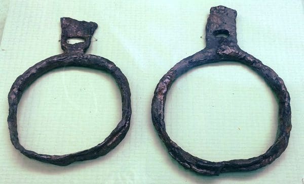 Example of 7th Century Hungarian Stirrups