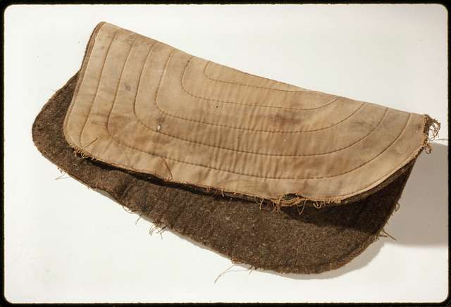 early saddle cloth