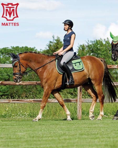 Mattes Trekking Pad on Horse