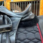 Mattes dressage saddle pad
