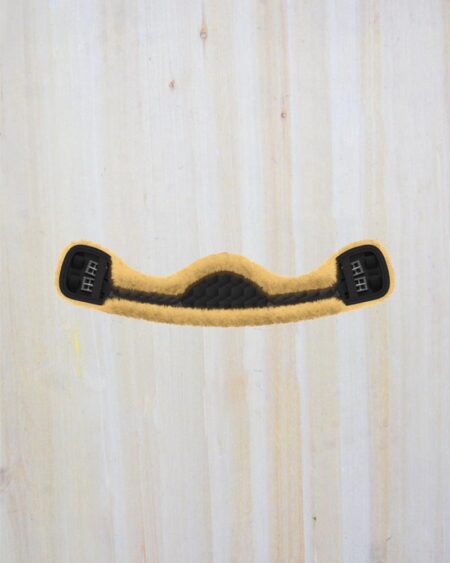 crescent natural sheepskin girth